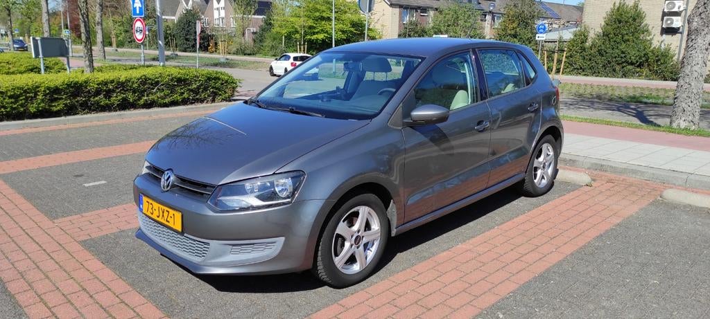 Volkswagen Polo Comfortline  Automatic 2009 Grey, 1.4 16V, Auto's, Stof, 40 €/maand, Beige, 4 cilinders