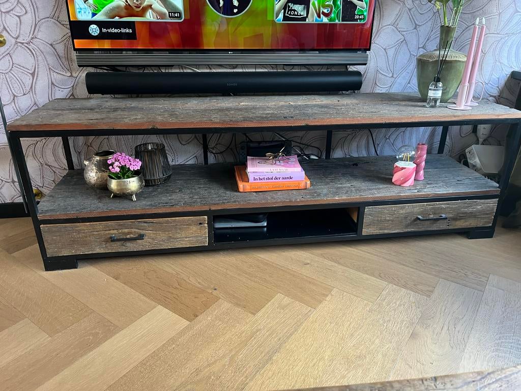 Robuust Tv-meubel van Hout en Metaal - Riviera Maison, Ophalen, 150 tot 200 cm, Zo goed als nieuw, Minder dan 100 cm