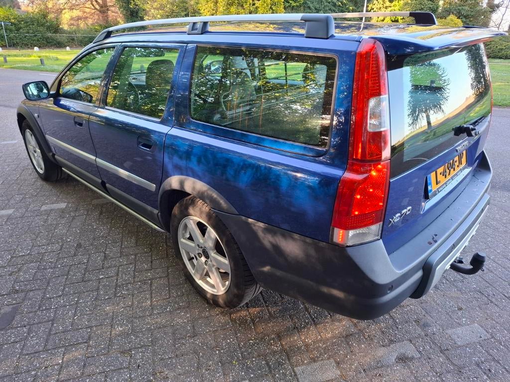 Volvo XC70 D5 AWD 2005 Ocean Race, Auto's, Volvo, Automaat, 1694 kg, 1800 kg, Zwart