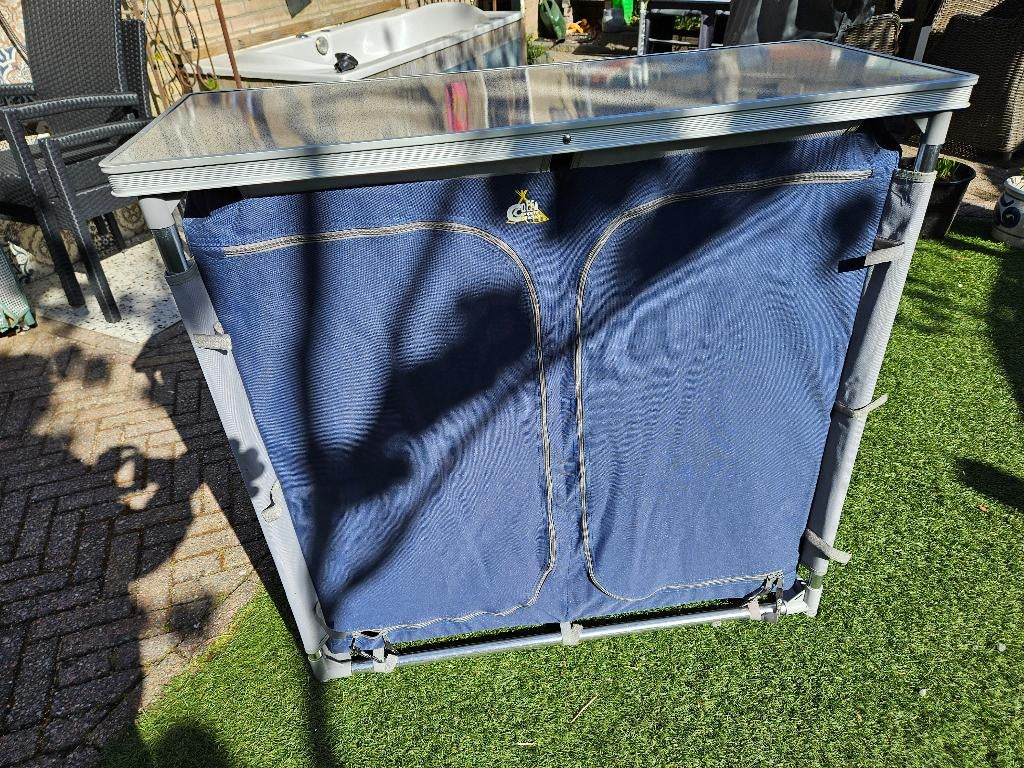 Defa campingkast schuine achterkant, Caravans en Kamperen, Ophalen, Gebruikt, Campingkast