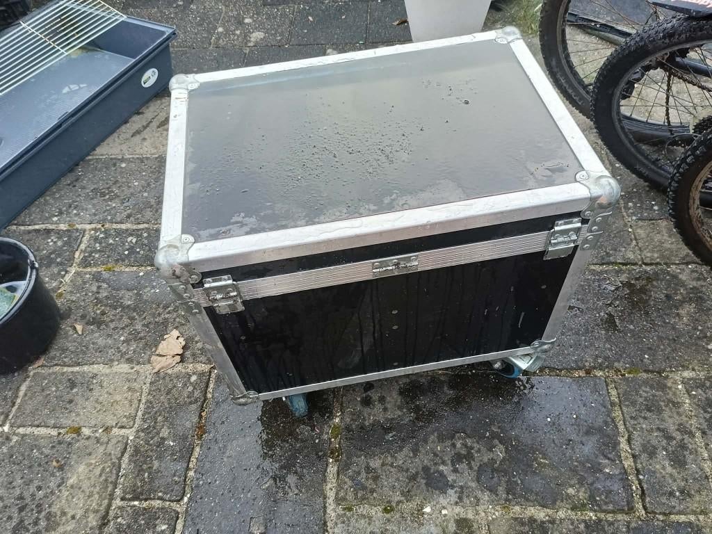 Flightcase 66x46x45 op wielen met uit neem bare bak., Muziek en Instrumenten, Ophalen, Gebruikt, Overige instrumenten, Flightcase