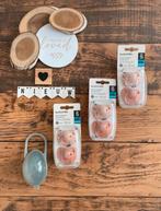 Baby meisje 3 setjes spenen suavinēx 0-6 m + speendoosje, Ophalen of Verzenden, Nieuw, Overige typen