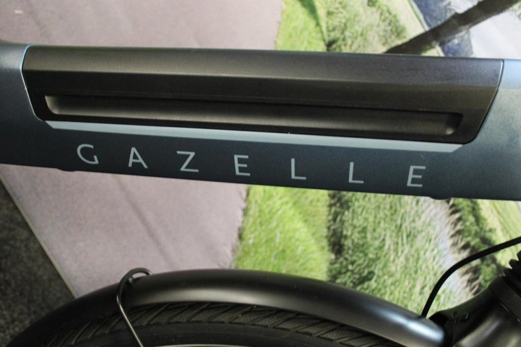 GAZELLE Ultimate C8+ HMB Belt Dames Orion Blue Mat 61cm 2022, Gebruikt, -, - 0
-, NL, -