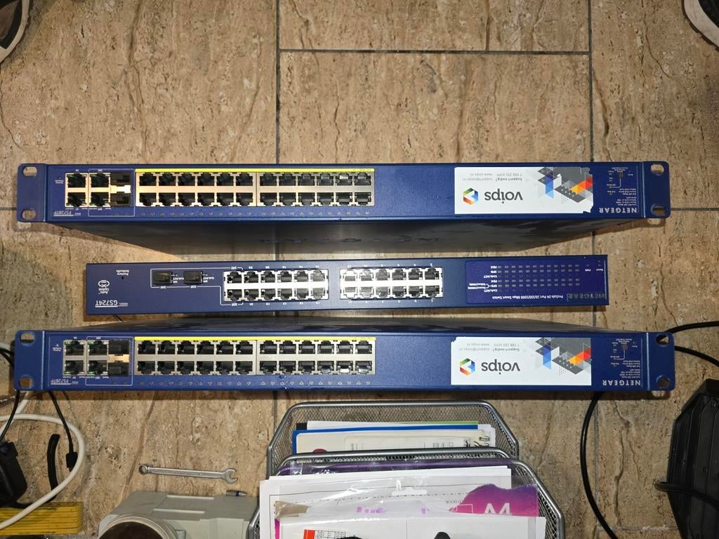 Netgear switches 24 poorts PoE, 3 stuks, Ophalen of Verzenden