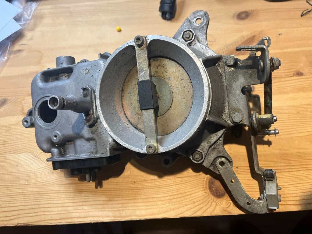 Mercedes luchtweger -/- spinnekop W124 / W201, Auto-onderdelen, Brandstofsystemen, Ophalen of Verzenden, Gebruikt, Mercedes-Benz