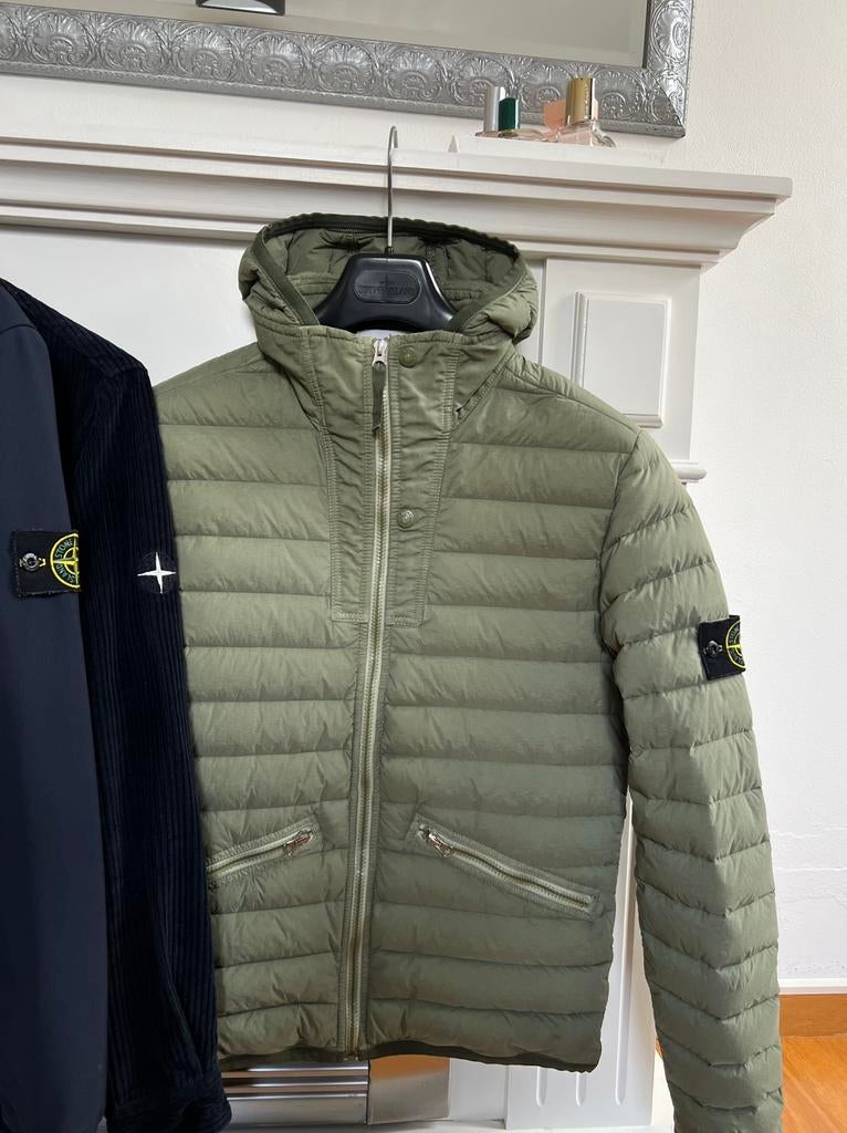 Stone Island | Loom Woven Down Nylon-TC | Green | Size S, Kleding | Heren, Jassen | Winter, Ophalen of Verzenden, Zo goed als nieuw