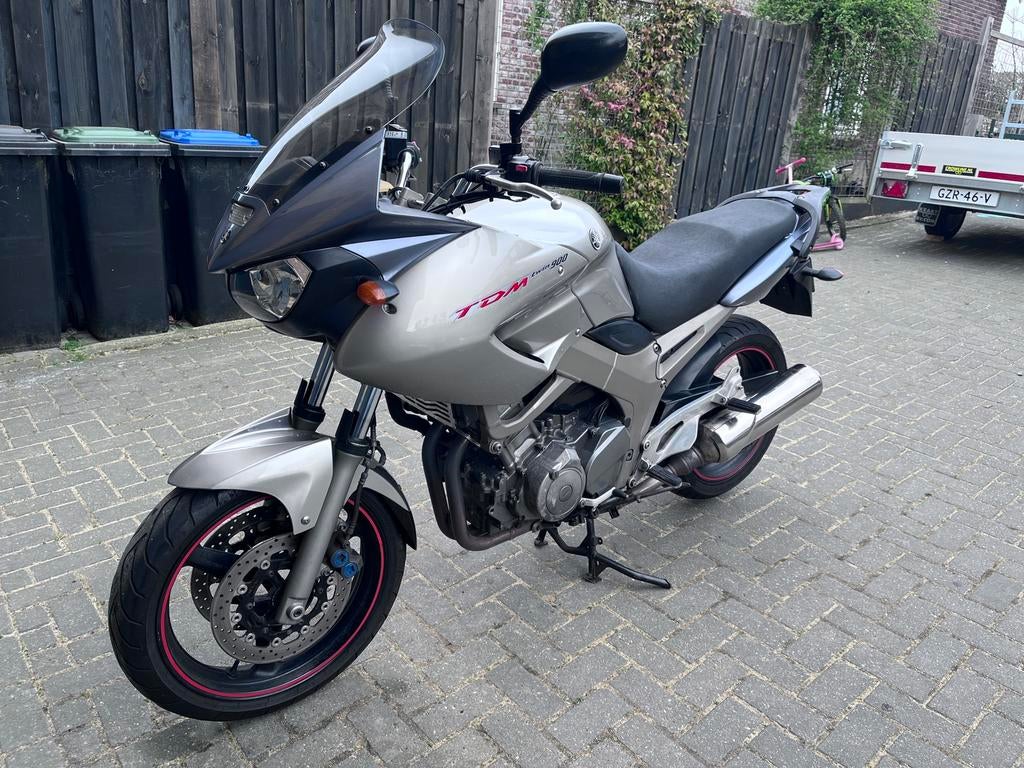 Yamaha TDM 900, Motoren, Handvatverwarming, 2 cilinders, Motorrijbewijs A, 900 cc