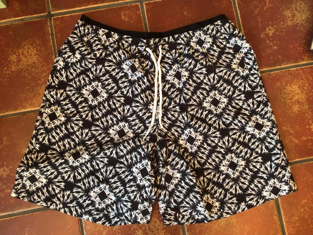 Black/White Swim Shorts in Batik Look Zwembroek RED by EMP, Zwart, Black/white swim shorts in batik look zwembroek  Merk red by emp  maat xl