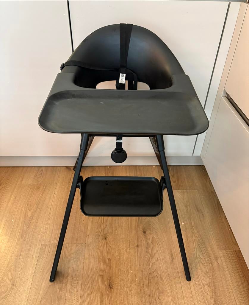 Stokke Clikk kinderstoel met eetblad en gordel, Ophalen of Verzenden, Gebruikt, Meegroeistoel, Gordel(s)
