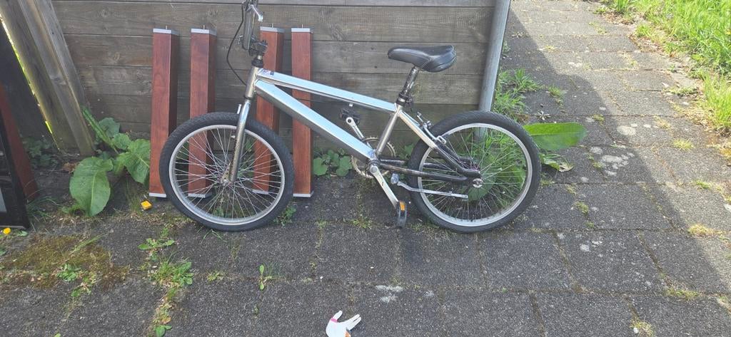 2 crossfietsen (opknapper + onderdelen, Gebruikt, Staal, Ophalen of Verzenden, Tornado