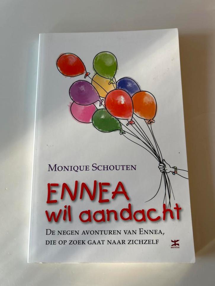 ENNEA wil aandacht - Monique Schouten, Boeken, Avontuur en Actie, Zo goed als nieuw, Ophalen of Verzenden