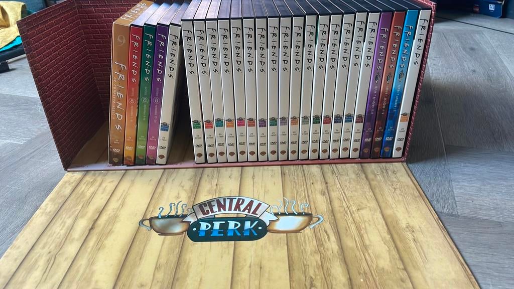 Friends dvd box, Cd's en Dvd's, Dvd's | Tv en Series, Alle leeftijden, Ophalen, Gebruikt, Komedie
