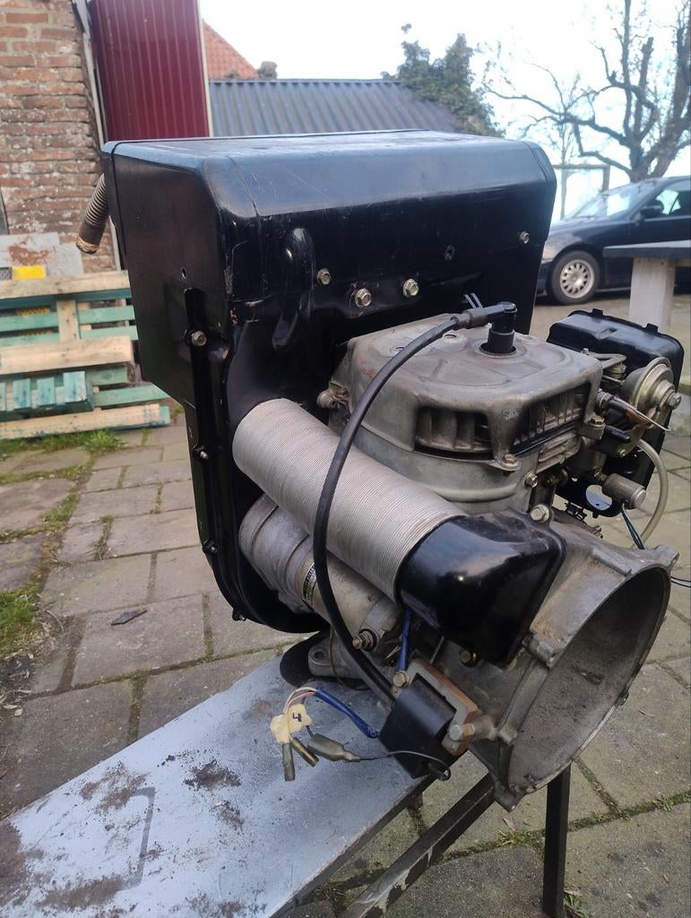Benzinemotor  4 takt . ( Waarschijnlijk van aggregaat ), Ophalen, Gebruikt