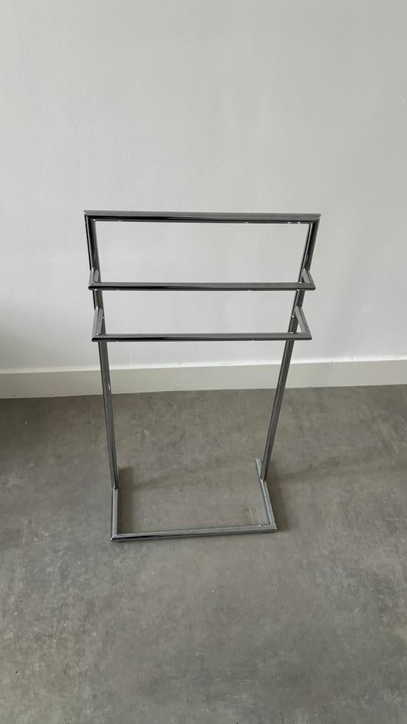 Zilveren handoekkenrek, Ophalen, Minder dan 50 cm, Overige typen, Zo goed als nieuw