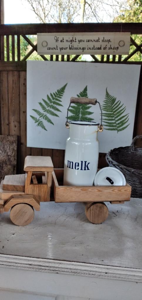 Witte emaille melkkan, Verzenden