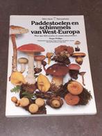 Spectrum natuurgids paddestoelen en schimmels west europa, Boeken, Ophalen of Verzenden, Zo goed als nieuw, Bloemen, Planten en Bomen