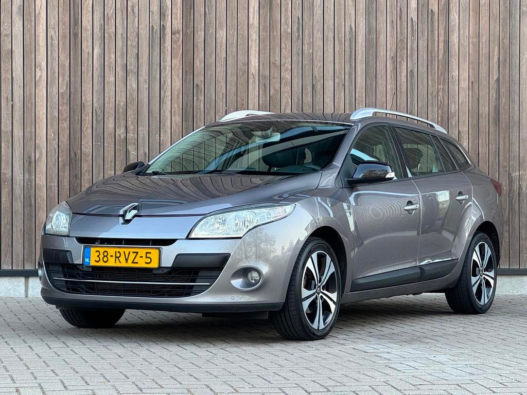 Renault Mégane Estate 1.4 TCe Bose, Auto's, Renault, Voorwielaandrijving, Euro 5, Gebruikt, Zwart