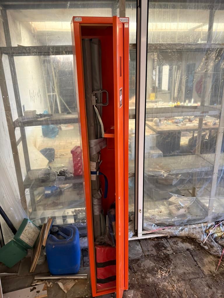 Ehbo kast, Ophalen, Zo goed als nieuw