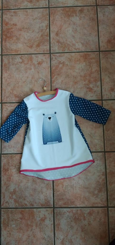 Nieuw jurkje maat 98/104 met leuke beerprint, Kinderen en Baby's, Kinderkleding | Maat 98, Ophalen of Verzenden, Nieuw, Meisje