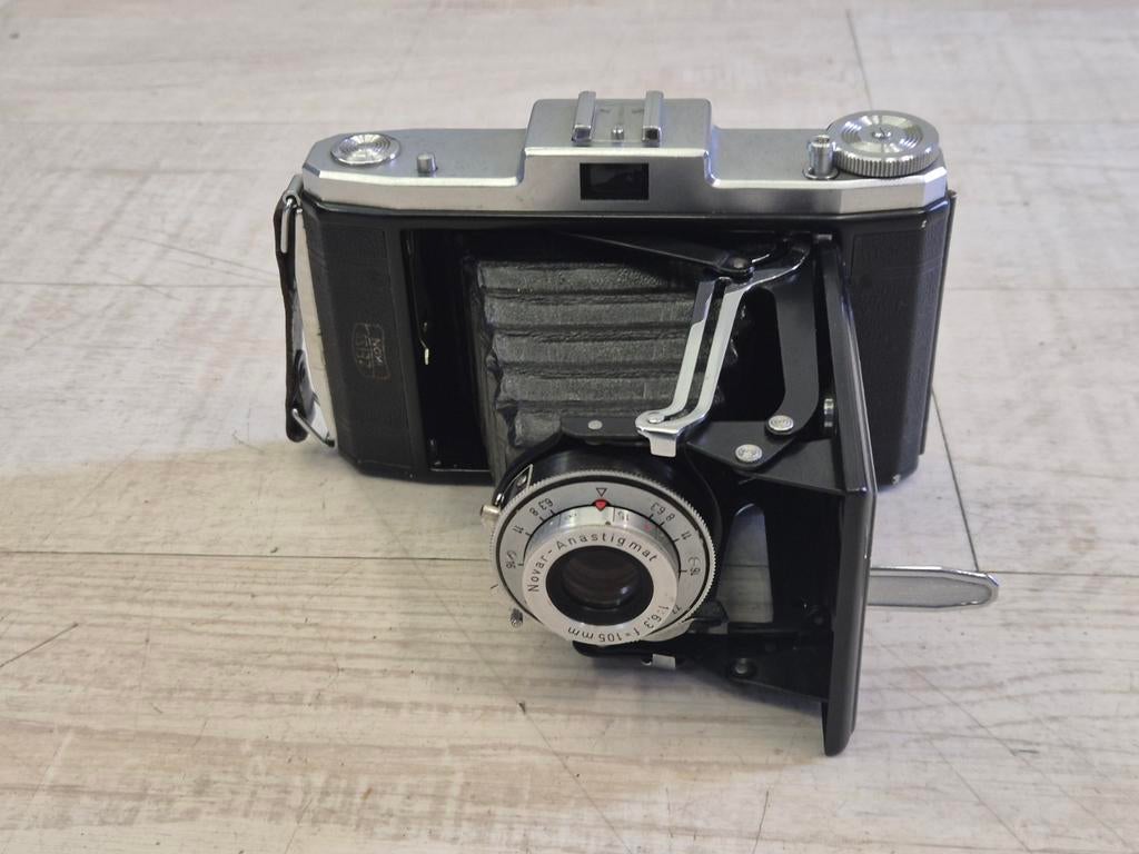 Mooie en oude Zeiss Ikon Nettar camera, met originele tas, Ophalen, Compact, Overige Merken