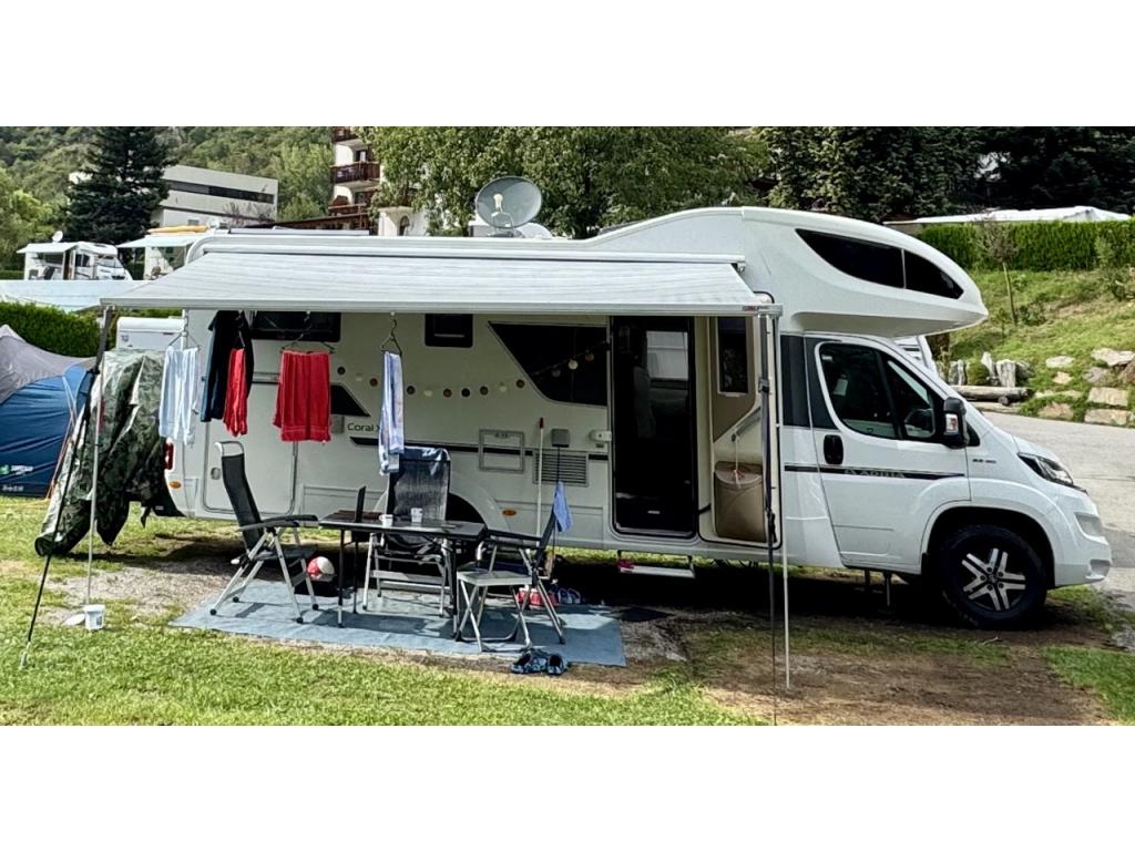 adria coral xl plus a 670 SL Maxi (1043270), Caravans en Kamperen, Campers, Automaat, Chemisch toilet, Afzuigkap, Alkoof