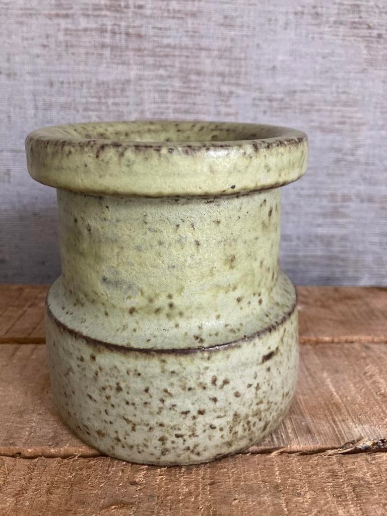 Vintage bloempot/ vaas, pastel groen, in perfecte staat, Rond, Binnen, Ophalen of Verzenden, Zo goed als nieuw