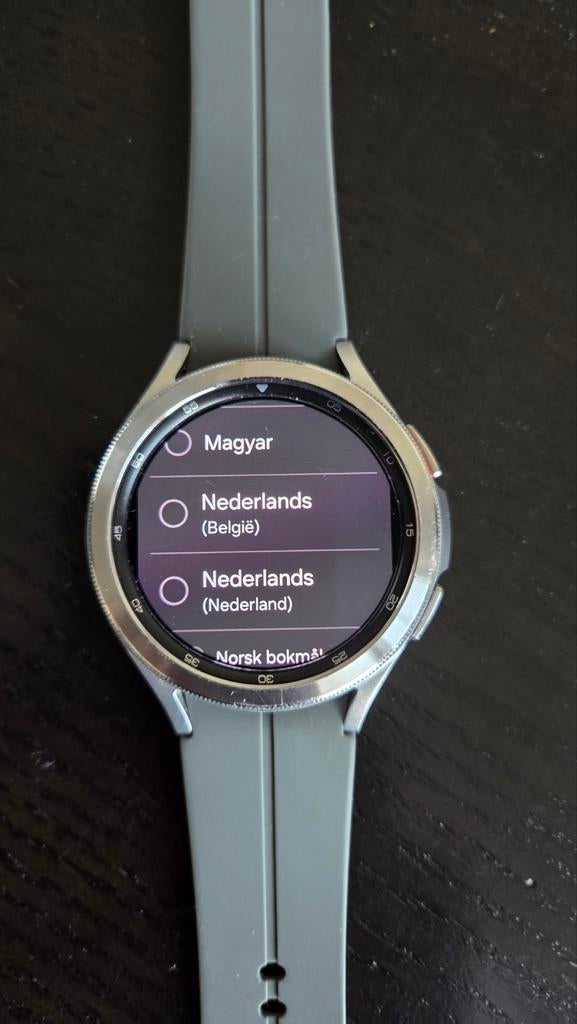 Samsung Galaxy Watch 4 Classic 46mm met extra bandjes, 128 GB, Ophalen of Verzenden, Zilver, Galaxy A