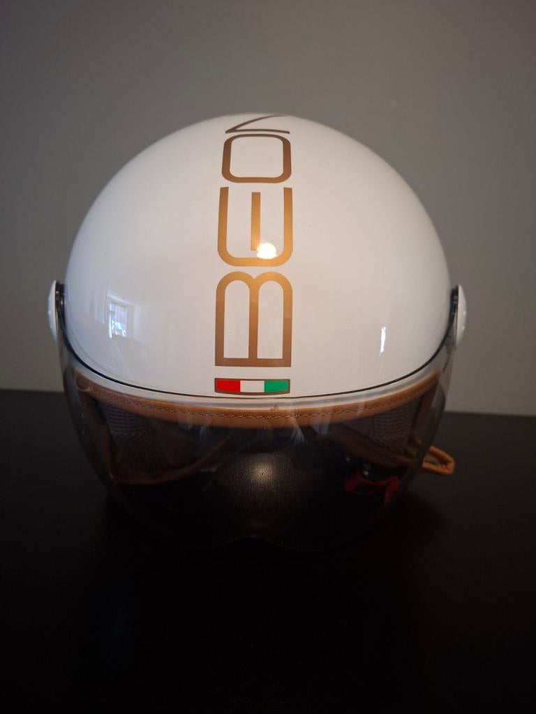 Witte Beon scooterhelm, maat S - Zo goed als nieuw, Fietsen en Brommers, Brommerhelmen, Ophalen, Zo goed als nieuw, Small, Beon