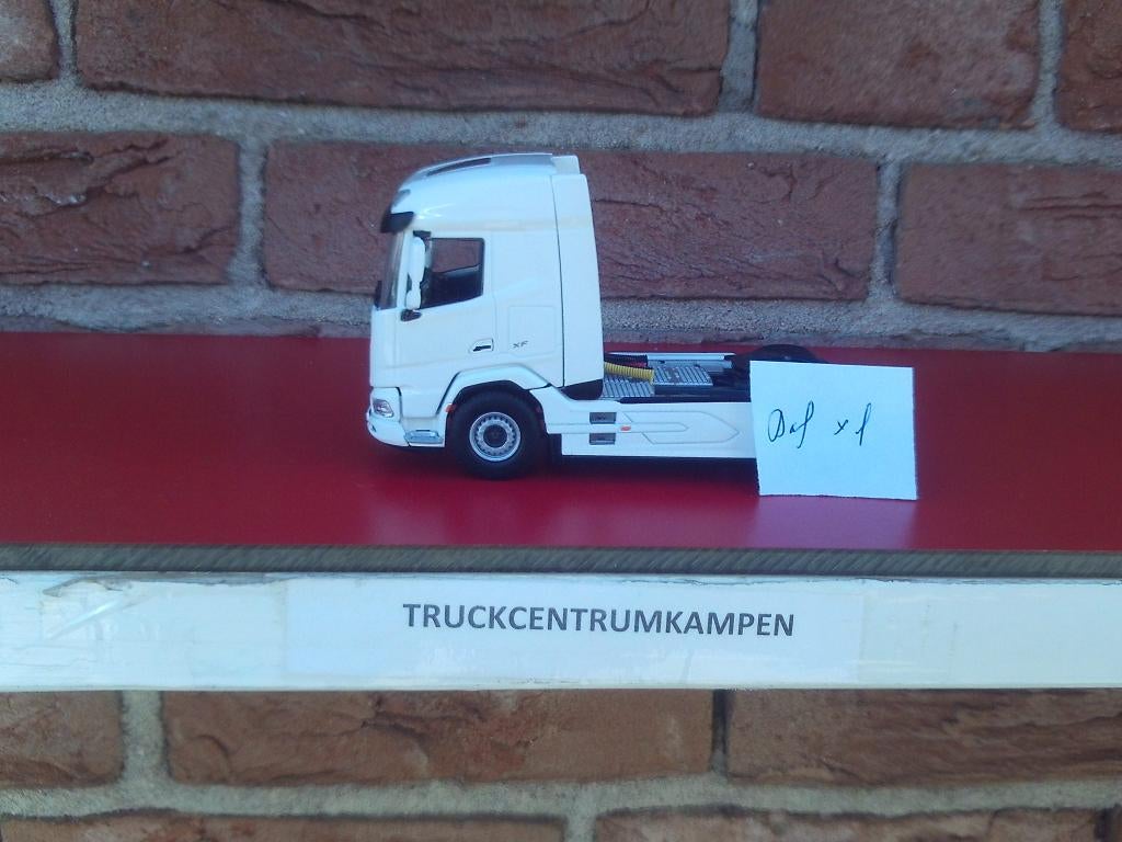 WSI  Daf  XF  Witte  lijn., Hobby en Vrije tijd, Ophalen of Verzenden, Nieuw, Bus of Vrachtwagen, Wsi