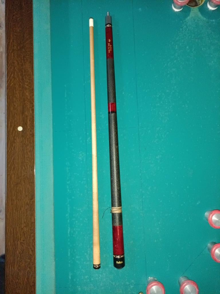 Buffalo Poolbiljart keu (Adam) met bovenstuk, Ophalen of Verzenden, Gebruikt, Keu of Ballen