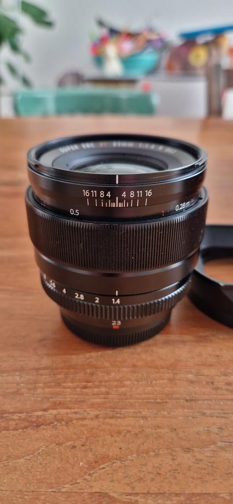 Fuji Fujinon XF 23mm F1.4 R lens met zonnekap, Ophalen, Zo goed als nieuw, Standaardlens