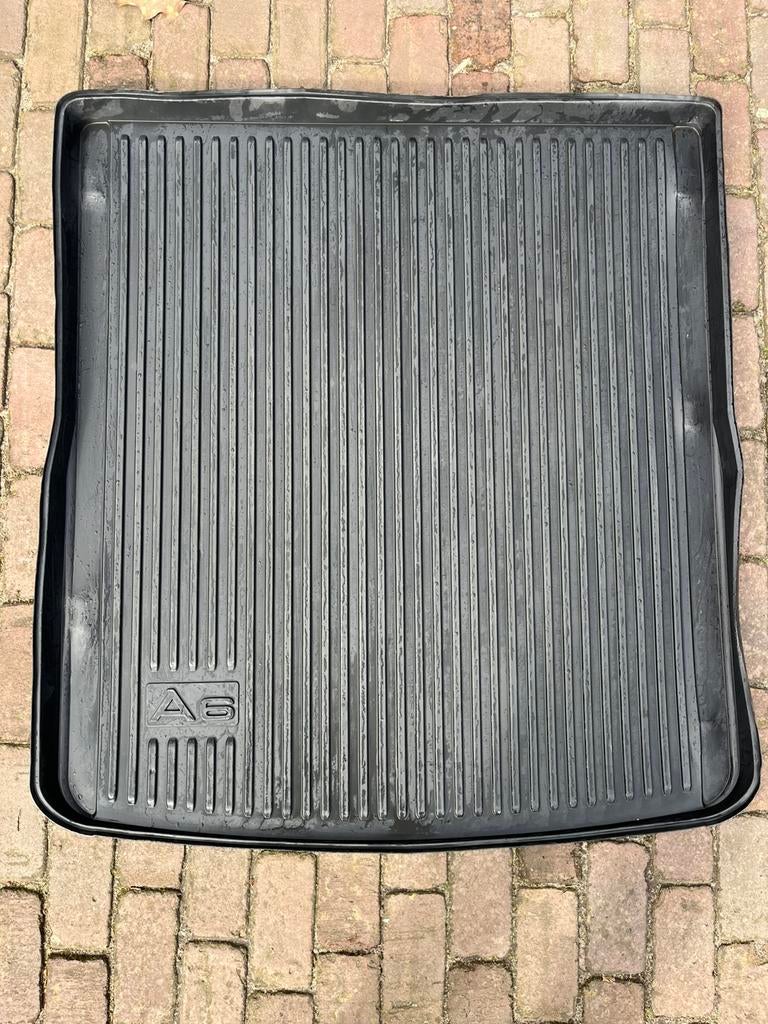 Kofferbakmat, kofferbakschaal Audi A6, Auto diversen, Kofferbakmatten, Ophalen, Zo goed als nieuw