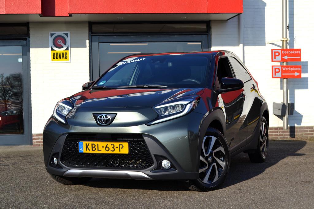 Toyota Aygo X 1.0 VVT-i Automaat, Navi, Clima, Camera, Pdc V, Stof, Gebruikt, 4 stoelen, 3 cilinders