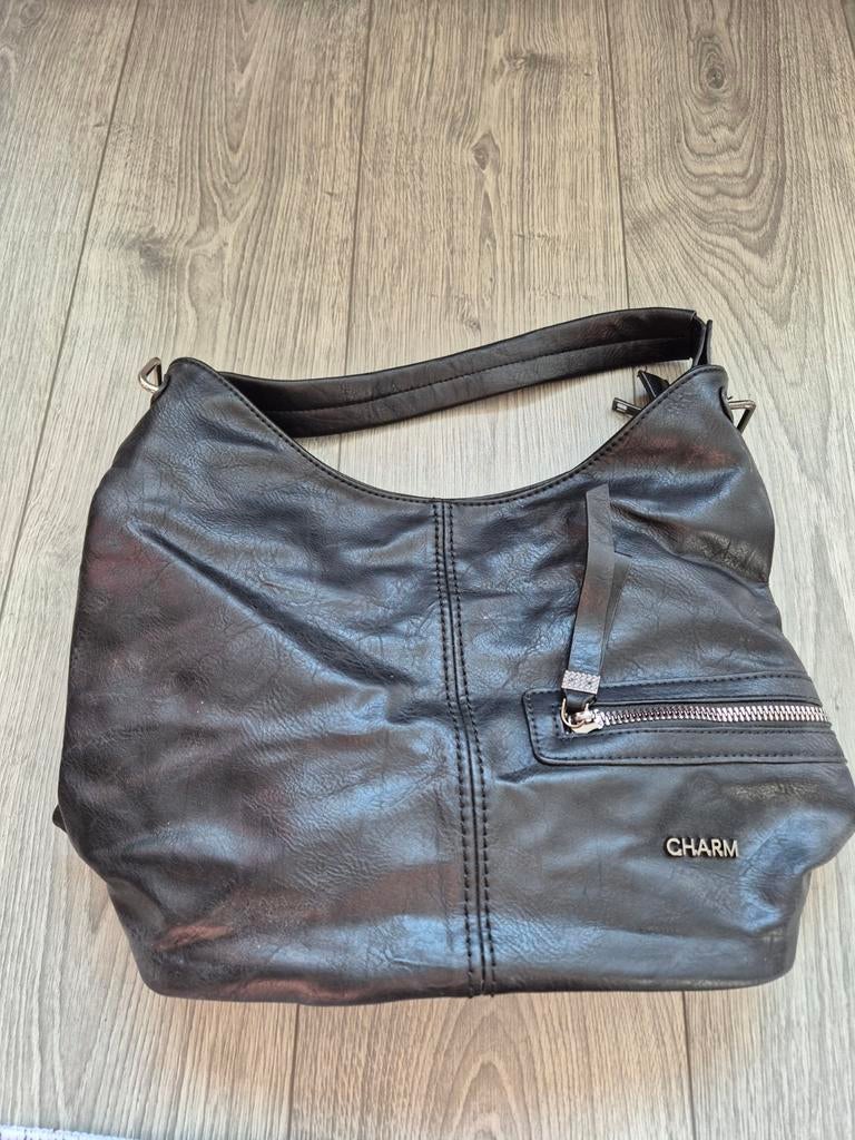 Zwarte tas, Ophalen