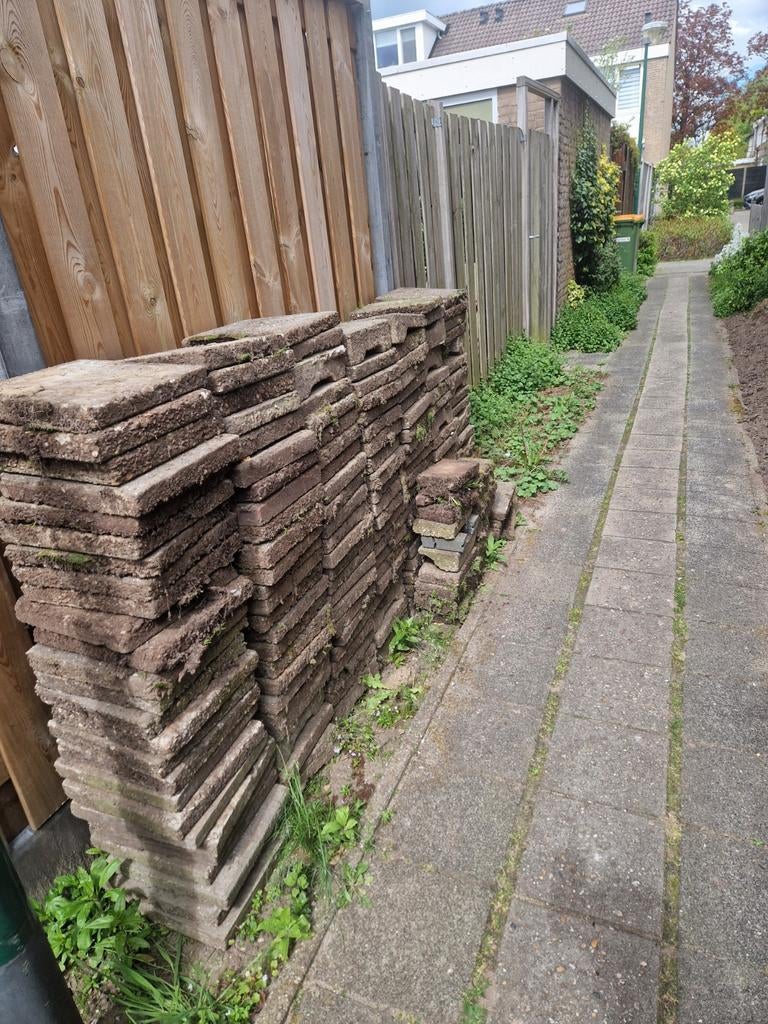 Gratis tegels plus een cadeau, Tuin en Terras, Tegels en Klinkers, Ophalen, Gebruikt, 10 m² of meer, Beton