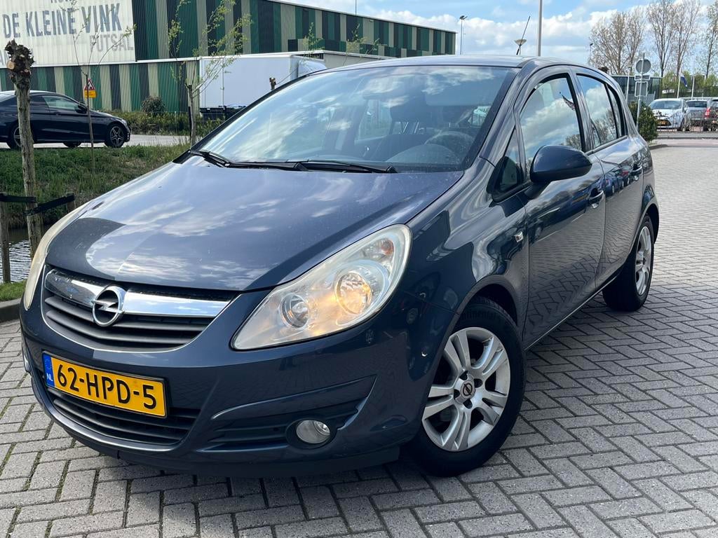Opel Corsa 1.2 16V 5D AUTOMAAT 2009 / AIRCO NAP /APK 04-2027, 4 cilinders, 1229 cc, 49 €/maand, Origineel Nederlands