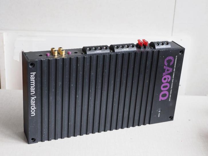 Harman Kardon CA60Q auto HiFi 4 kanaals versterker, Auto diversen, Autospeakers, Zo goed als nieuw, Ophalen of Verzenden