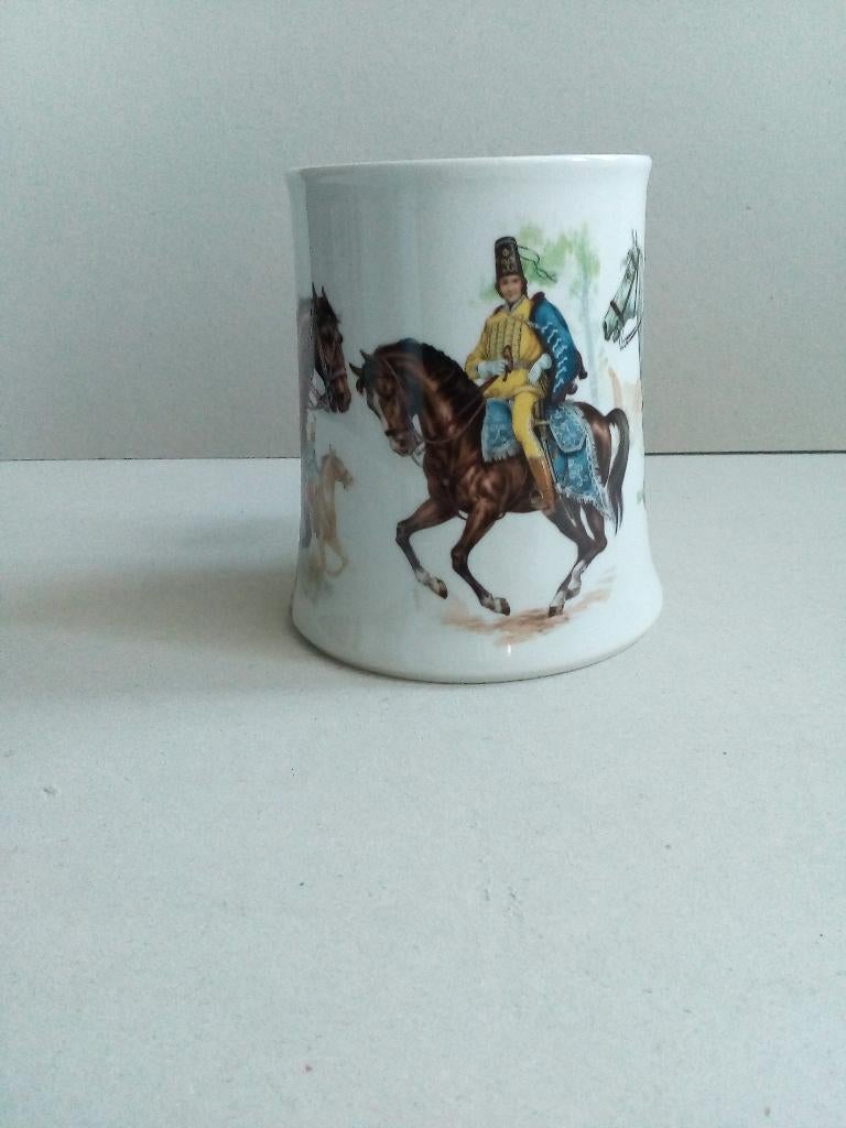 Oude bierpul. KPM Duitsland. Ruiters/Militairen., Ophalen of Verzenden
