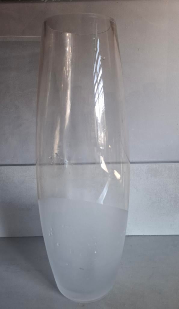 Hoge glazen vaas met onderkant melkglas van Riviera Maison, Ophalen, Overige kleuren, Minder dan 50 cm, Glas