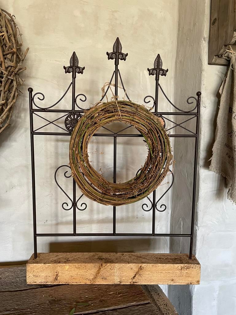 Raamscherm ijzerwerk op houten voet, Nieuw, Ophalen of Verzenden, Landelijk, Metaal