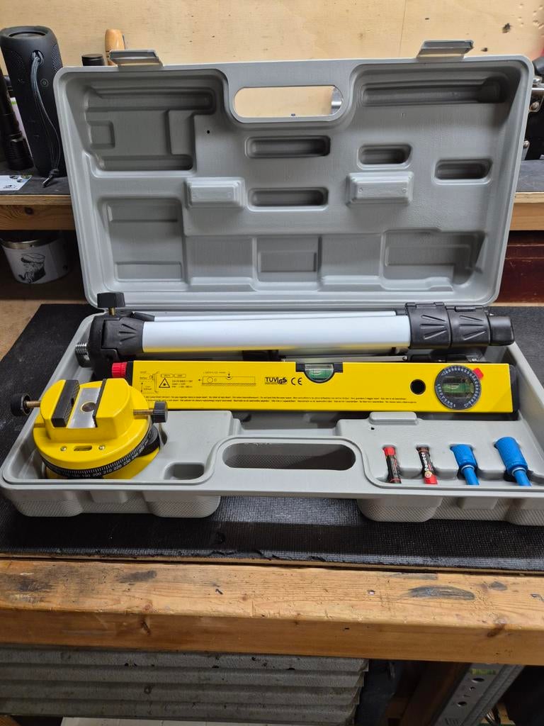 Powerfix PLW 670 Laserwaterpas met Statief, Ophalen of Verzenden