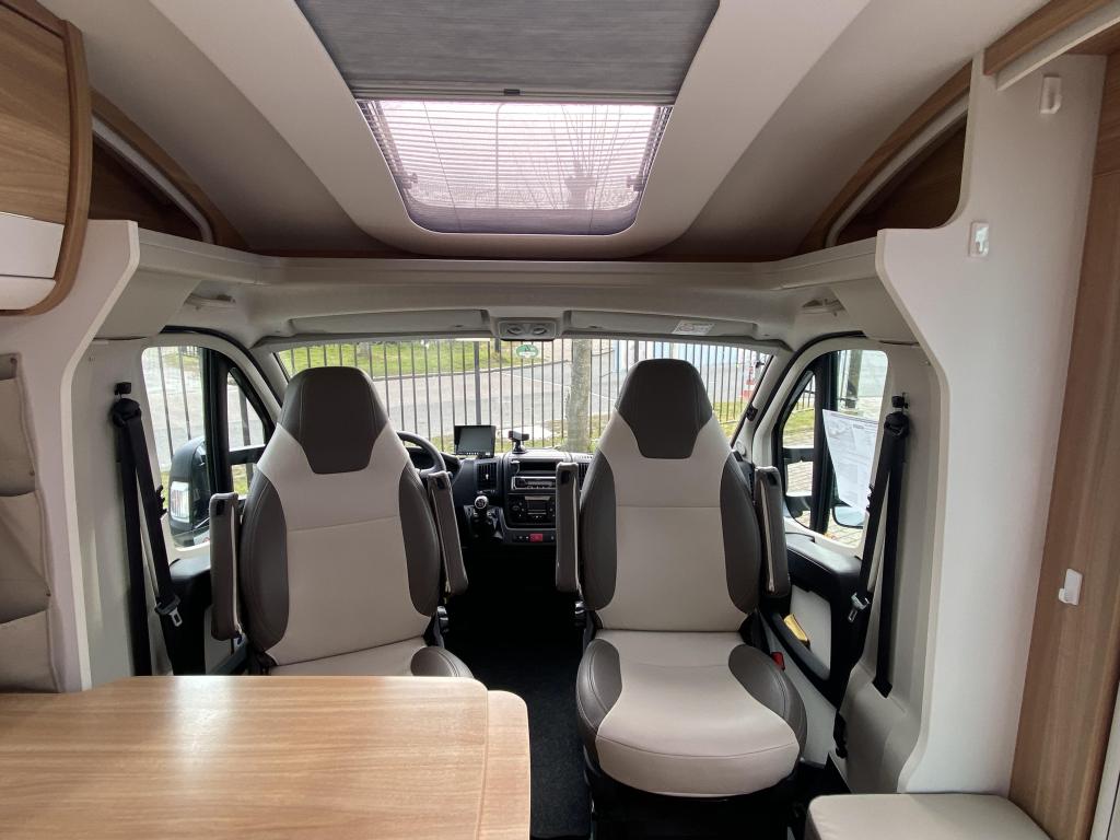 Dethleffs Advantage T 6611 Enkele bedden nieuwstaat, Koelkast, Fiat, Luifel, Bedrijf