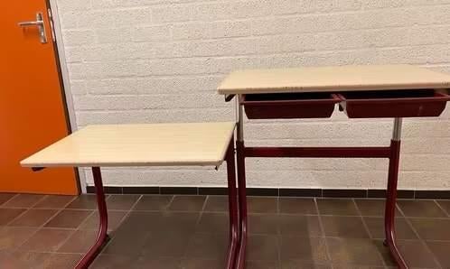 Schoolbankjes in hoogte verstelbaar, Ophalen, Gebruikt, Tafel(s)
