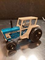 International 946 tractor/lone star/farmers boy/vintage/1:32, Ophalen of Verzenden, Gebruikt