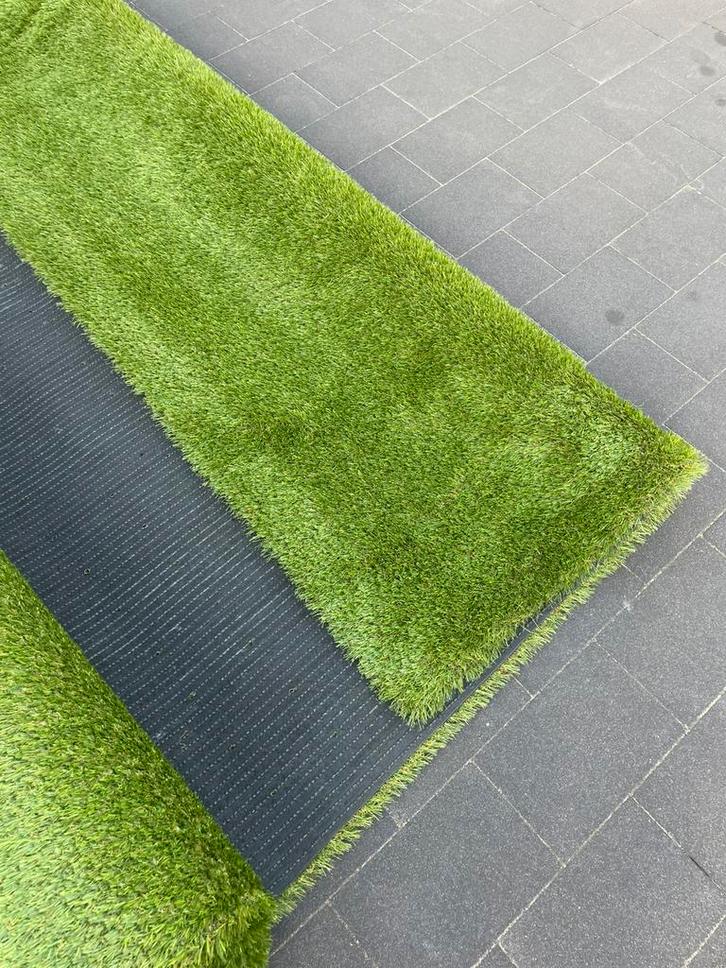 Mooi nieuw kunstgras over van een rol 4x5 40mm, Tuin en Terras, Gras en Kunstgras, Nieuw, 20 m² of meer, Ophalen