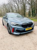 BMW 1-Serie 128ti 265pk Aut 2022 Grijs, Auto's, 1998 cc, 4 cilinders, 14 km/l, 75 €/maand