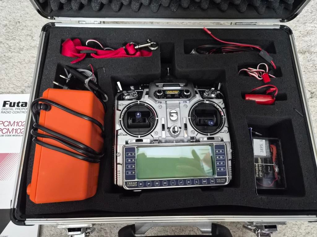 Futaba T9ZAP World Champion Model II - Complete Vintage Tops, Ophalen of Verzenden, Zo goed als nieuw, Overige merken