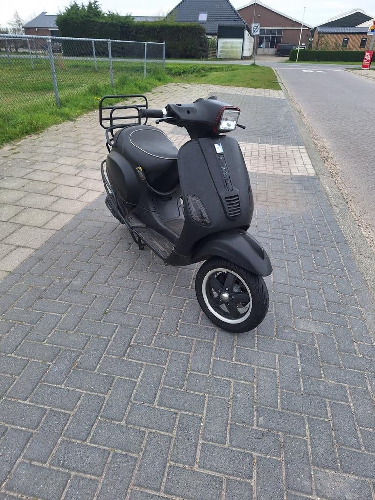 Vespa S 2012 snor opknapper, Fietsen en Brommers, Scooters | Vespa, Gebruikt, Vespa S, Maximaal 25 km/u, Benzine, Ophalen of Verzenden