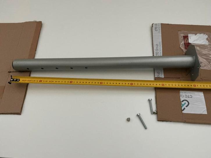 Verstelbare metalen tafelpoot - Ideaal voor doe-het-zelf, Huis en Inrichting, Tafelonderdelen, Gebruikt, Tafelpoot, 50 tot 100 cm