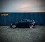 BMW 1-Serie 2.0 D 118D M-SPORT 2010 Blauw, Auto's, BMW, 1-Serie, Euro 5, 1995 cc, Zwart